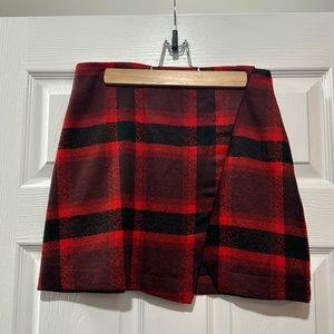 A&F plaid mini skirt